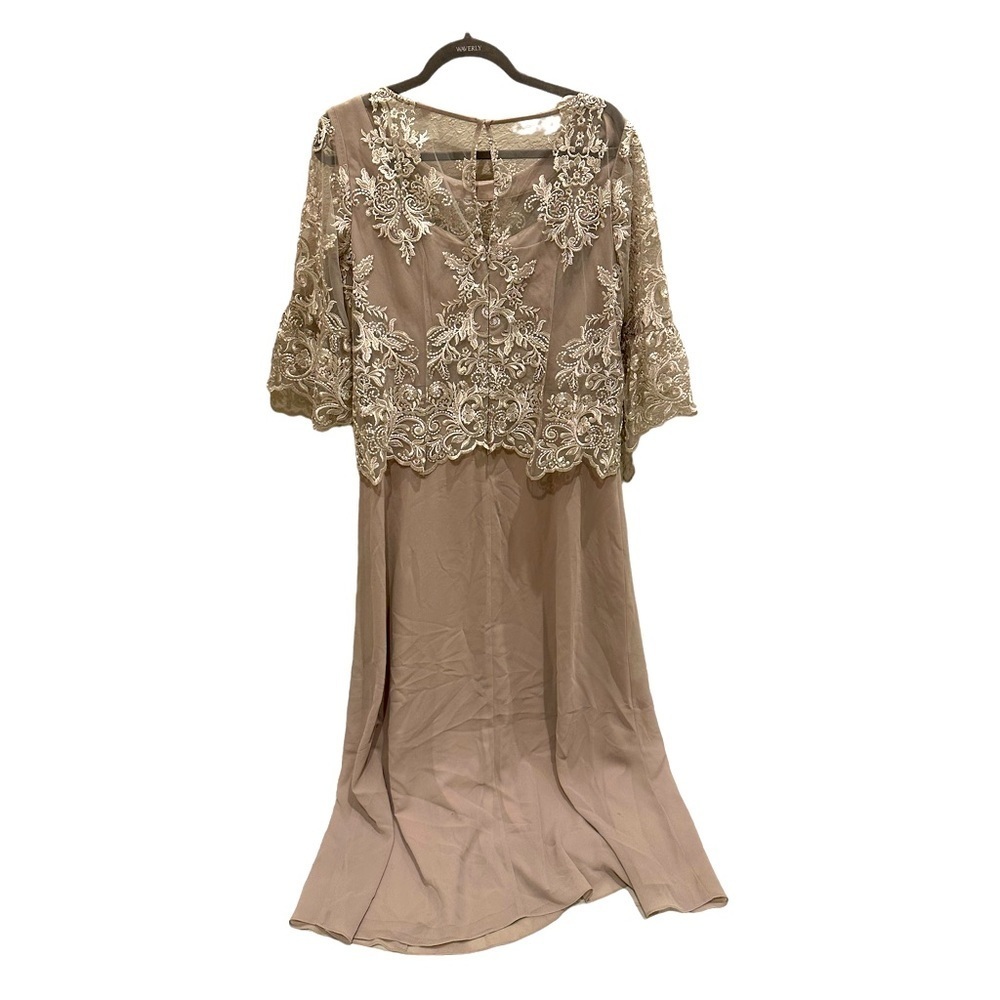 Elegant Lace Overlay Maxi Dress - Picture 4 of 6